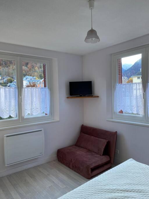 Appartement Au Centre Ville. Cauterets Buitenkant foto